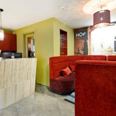 Отель HOF Hotel Литва, Каунас - 5 отзывов об отеле, цены и фото номеров - забронировать отель HOF Hotel онлайн интерьер отеля фото 2