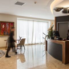 Отель Pestana Porto- A Brasileira City Center & Heritage Building Португалия, Порту - отзывы, цены и фото номеров - забронировать отель Pestana Porto- A Brasileira City Center & Heritage Building онлайн интерьер отеля