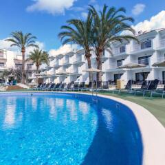 Отель Apartamentos Playas Cas Saboners бассейн фото 2