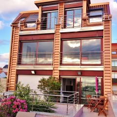 Отель Apartamentos Turísticos Puerto Basella Вильянуэва-де-Ароса вид на фасад