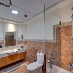 Emirates Grand Hotel Дубай ванная