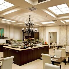Отель Regina Elena 57 & Oro Bianco Spa Италия, Римини - 2 отзыва об отеле, цены и фото номеров - забронировать отель Regina Elena 57 & Oro Bianco Spa онлайн питание