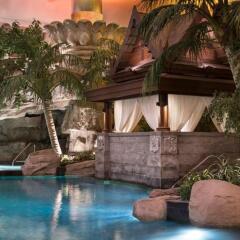 Отель Grand Hyatt Beijing бассейн
