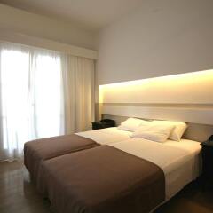 Отель Kamari Beach Hotel Греция, Остров Санторини - отзывы, цены и фото номеров - забронировать отель Kamari Beach Hotel онлайн комната для гостей фото 3
