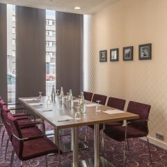 Отель Hampton by Hilton Hamburg City Centre