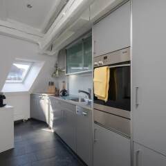 Отель flat at Zurich MainStation Цюрих в номере