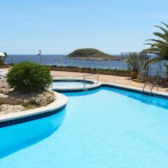Отель HSM Sandalo Beach бассейн