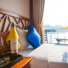 Отель Gray Line Halong Cruise в номере