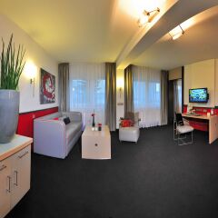 Отель Best Western Premier Parkhotel Kronsberg детские мероприятия фото 2