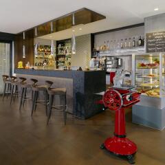 Sheraton Zurich Hotel гостиничный бар