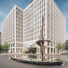 Отель Berlin Marriott Hotel Германия, Берлин - 3 отзыва об отеле, цены и фото номеров - забронировать отель Berlin Marriott Hotel онлайн городской автобус