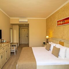 Отель Kairaba Alacati Beach Resort Чешме комната для гостей