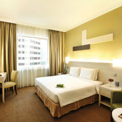 Отель Corus Hotel Kuala Lumpur Малайзия, Куала-Лумпур - 1 отзыв об отеле, цены и фото номеров - забронировать отель Corus Hotel Kuala Lumpur онлайн комната для гостей фото 4