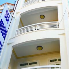 Sea Moon Hotel парковка