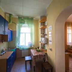 Гостиница Hostel Travel Club в Иркутске 3 отзыва об отеле, цены и фото номеров - забронировать гостиницу Hostel Travel Club онлайн Иркутск комната для гостей фото 2