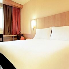 Отель ibis Barcelona Pza Glories 22 Испания, Барселона - 7 отзывов об отеле, цены и фото номеров - забронировать отель ibis Barcelona Pza Glories 22 онлайн комната для гостей фото 3