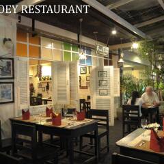 Отель The Old Phuket - Karon Beach Resort питание