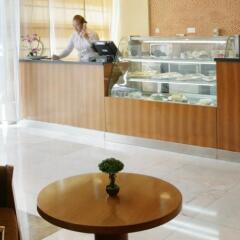 Auris Hotel Apartments Deira Дубай питание фото 3