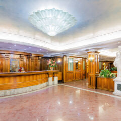 Hotel Capital Inn интерьер отеля