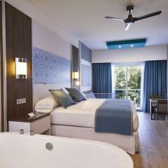 Отель Riu Palace Riviera Maya All Inclusive ванная