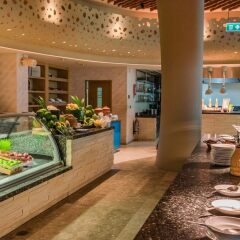 Отель Renaissance Phuket Resort & Spa питание