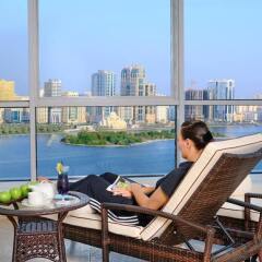 Copthorne Hotel Sharjah бассейн фото 3