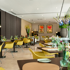 Отель NH Amsterdam Zuid Hotel Нидерланды, Амстердам - 2 отзыва об отеле, цены и фото номеров - забронировать отель NH Amsterdam Zuid Hotel онлайн питание фото 2