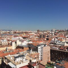 Hotel Madrid Plaza de Espana managed by Melia городской автобус