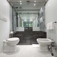 Отель Palazzetto Pisani Италия, Венеция - 3 отзыва об отеле, цены и фото номеров - забронировать отель Palazzetto Pisani онлайн ванная фото 4
