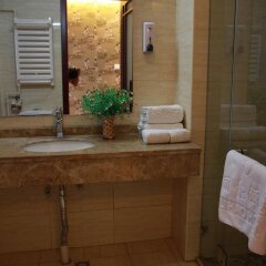 Отель Li Hao Hotel Beijing Guozhan Китай, Пекин - отзывы, цены и фото номеров - забронировать отель Li Hao Hotel Beijing Guozhan онлайн ванная