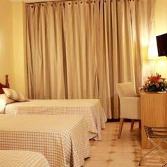Апартаменты Apartments Turisticos Resitur комната для гостей фото 2