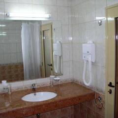 Отель Diamond Hotel - All inclusive Болгария, Солнечный берег - отзывы, цены и фото номеров - забронировать отель Diamond Hotel - All inclusive онлайн ванная