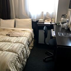 Center Hotel Tokyo фитнесс-зал