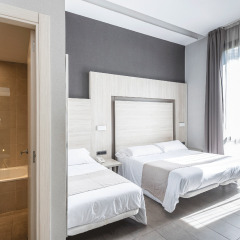 Отель Hostal Plaza Goya BCN Испания, Барселона - отзывы, цены и фото номеров - забронировать отель Hostal Plaza Goya BCN онлайн комната для гостей фото 4