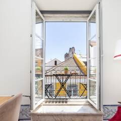 Отель Baixa Chiado Central III Gonzalos Home Лиссабон балкон