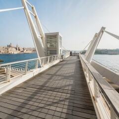 Отель Seafront Apartment, Marvelous Views GR8 Location Мальта, Слима - отзывы, цены и фото номеров - забронировать отель Seafront Apartment, Marvelous Views GR8 Location онлайн приотельная территория