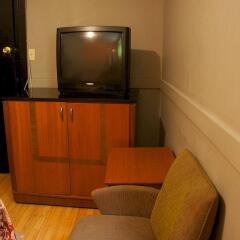 Отель Pantages Hotel Toronto Centre Канада, Торонто - отзывы, цены и фото номеров - забронировать отель Pantages Hotel Toronto Centre онлайн удобства в номере