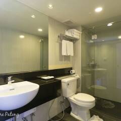 New Square Patong Hotel фото 21