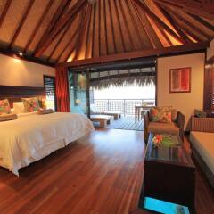 Отель Hilton Moorea Lagoon Resort and Spa Французская Полинезия, Муреа - отзывы, цены и фото номеров - забронировать отель Hilton Moorea Lagoon Resort and Spa онлайн комната для гостей фото 2