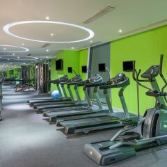 Отель Holiday Inn Shanghai Hongqiao West фитнесс-зал
