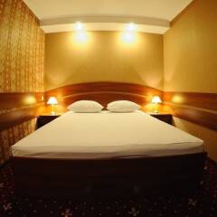 Mir Hotel In Rovno Ровно комната для гостей фото 5