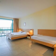 Hotel Delfin Солнечный берег комната для гостей фото 3