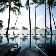 Отель Sareeraya Villas & Suites фитнесс-зал