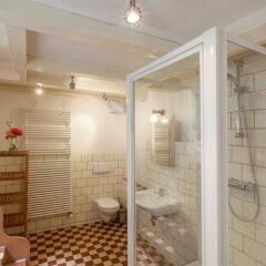 Апартаменты Old Masters Apartment сауна