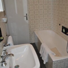 Отель Albergo Ristorante Pizzeria Bellavista Каренно ванная