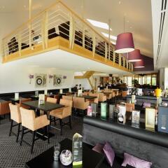 Van Der Valk Hotel Charleroi Airport гостиничный бар