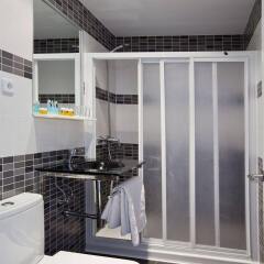Отель Hostal Castilla II Puerta del Sol в номере