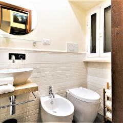 Отель Cozy flat near Colosseum Рим ванная фото 2