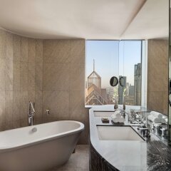 Shangri-La Dubai in Dubai, United Arab Emirates from 374$, photos, reviews - zenhotels.com bathroom