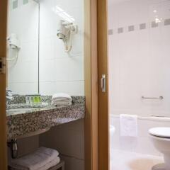 Апартаменты Aspasios Plaza Real Apartments ванная